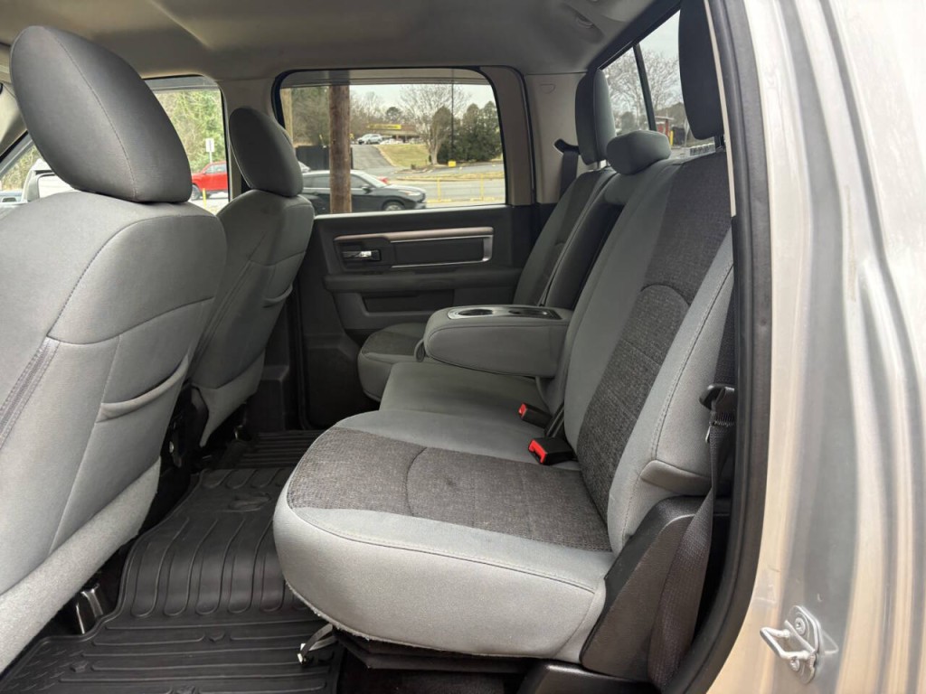 2016 RAM 3500 Image 21