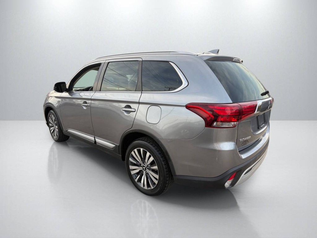 2020 Mitsubishi Outlander Image 5