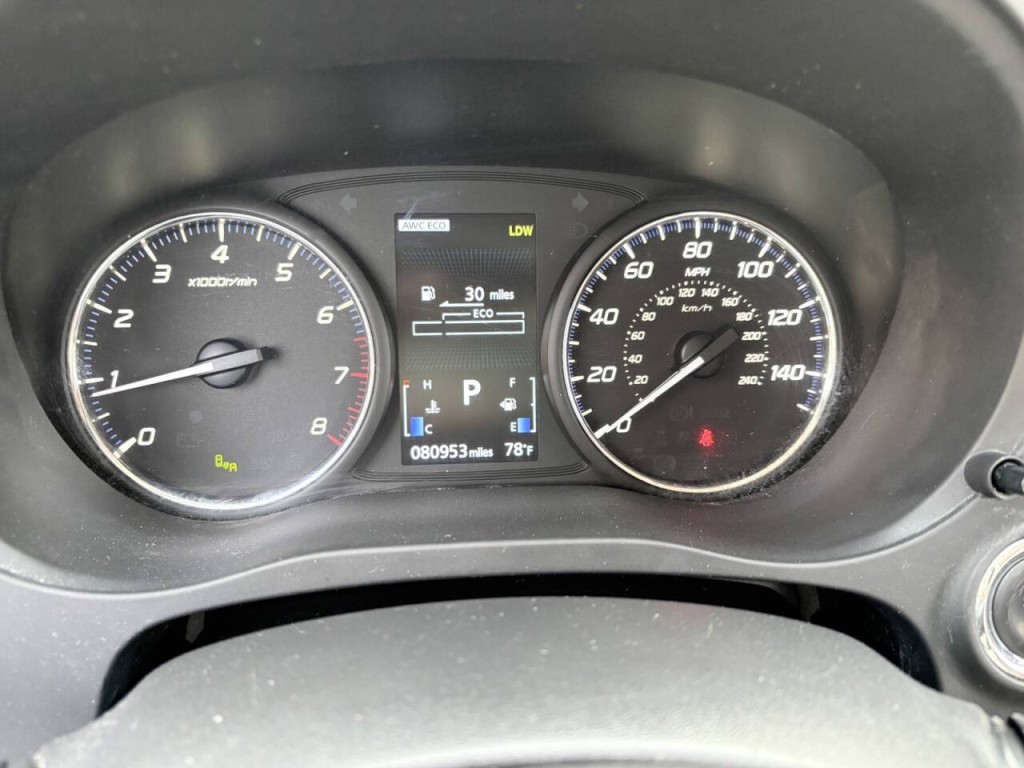 2020 Mitsubishi Outlander Image 16