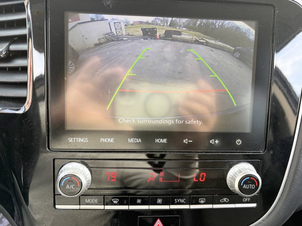 2020 Mitsubishi Outlander Image 19