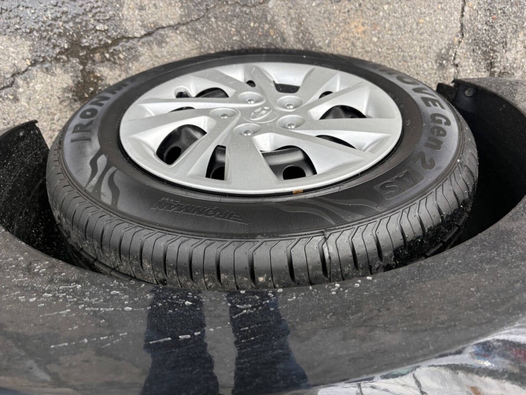 2019 Hyundai Elantra Image 31