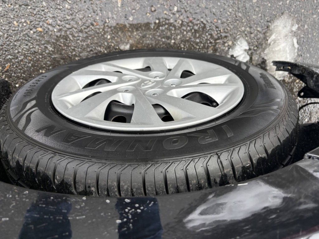 2019 Hyundai Elantra Image 32