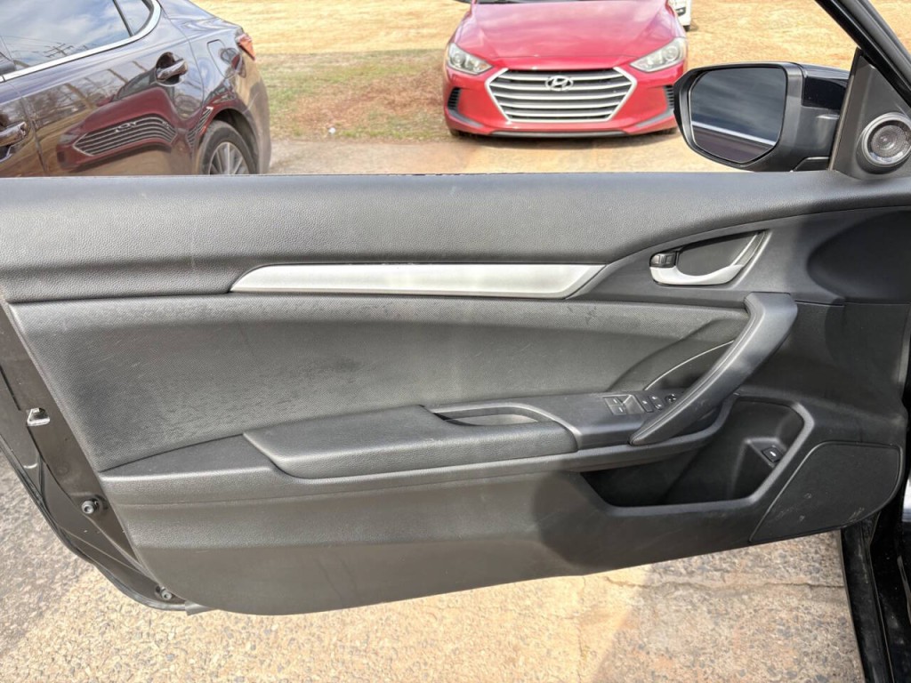 2019 Honda Civic Image 9