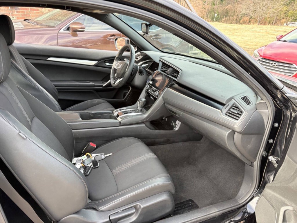 2019 Honda Civic Image 23