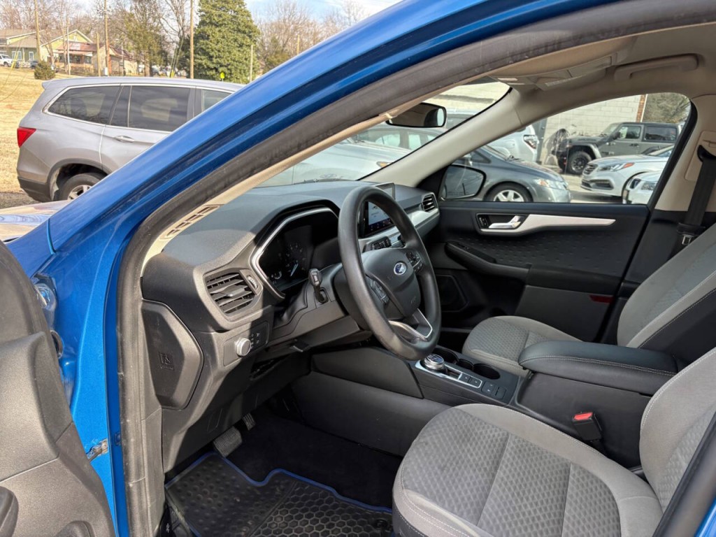 2020 Ford Escape Image 11