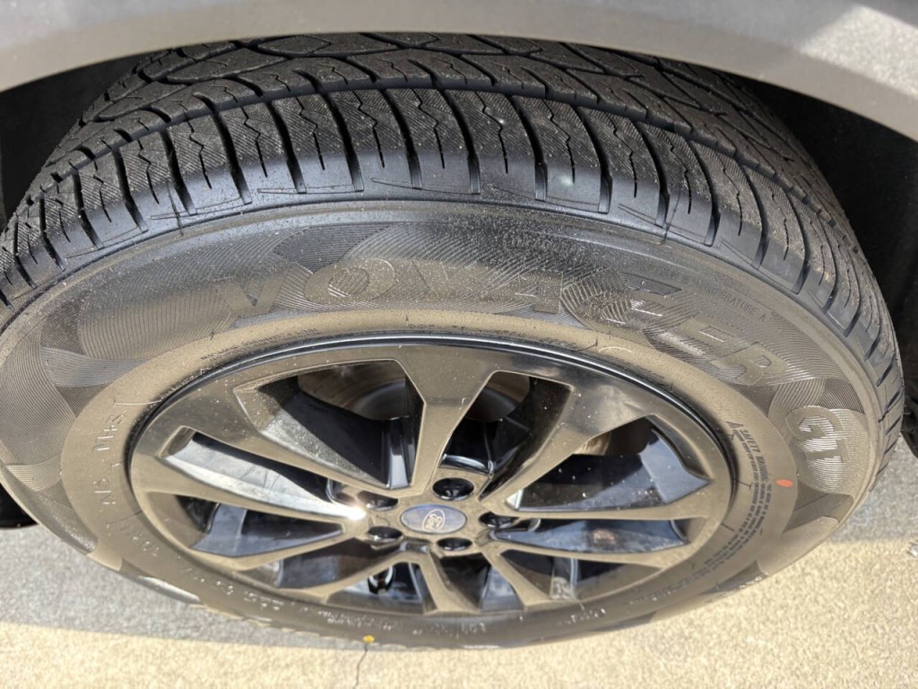 2020 Ford Escape Image 33