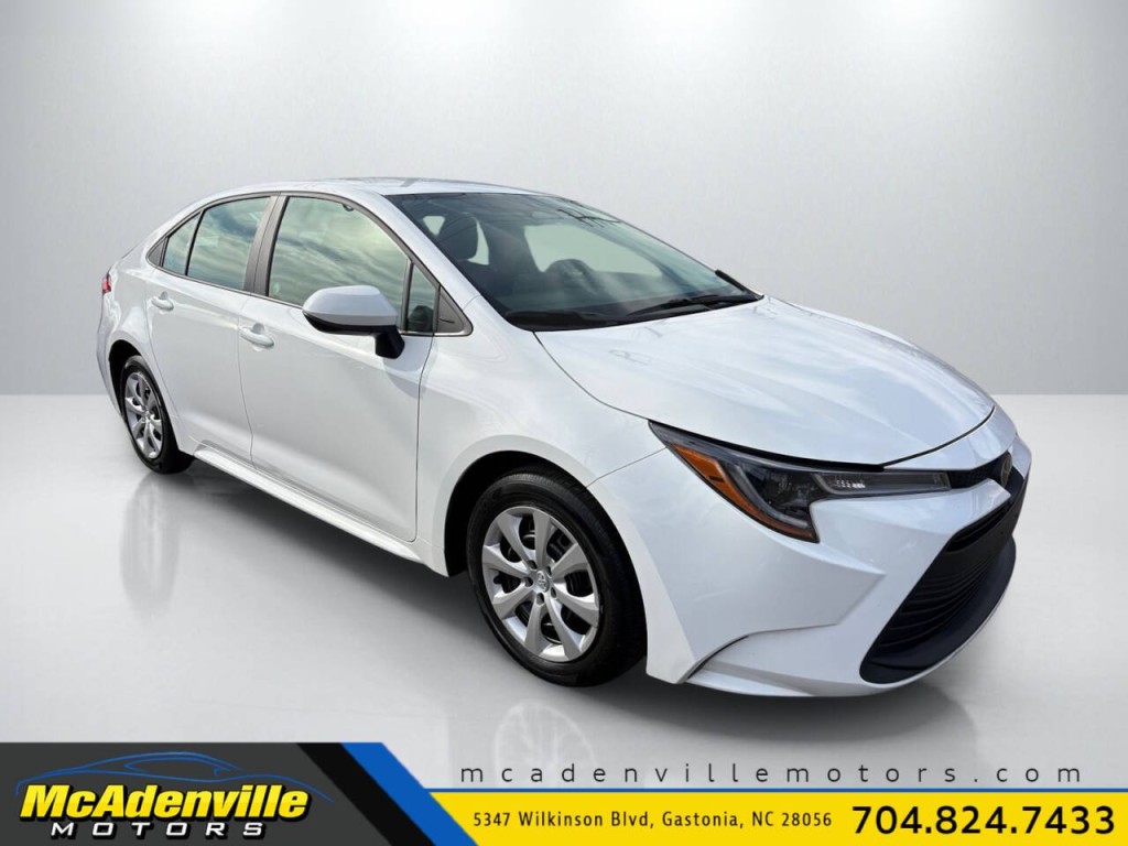 2024 Toyota Corolla Image 1