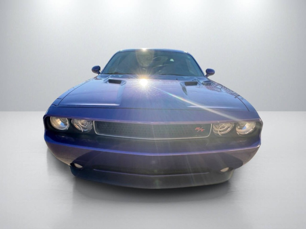 2014 Dodge Challenger Image 2