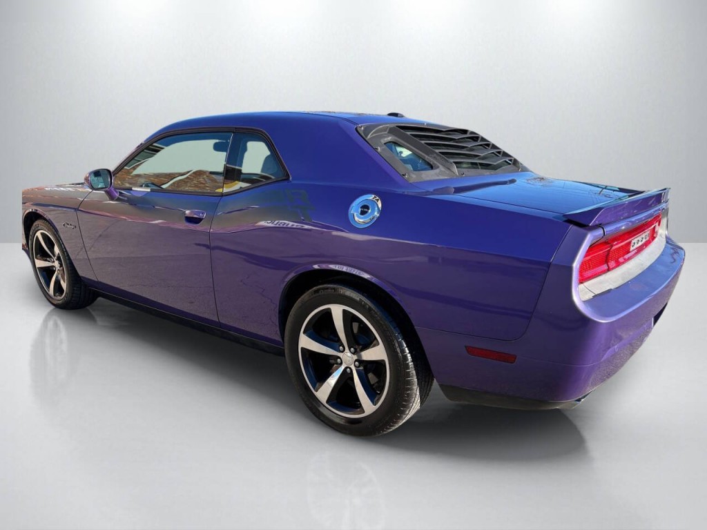 2014 Dodge Challenger Image 5