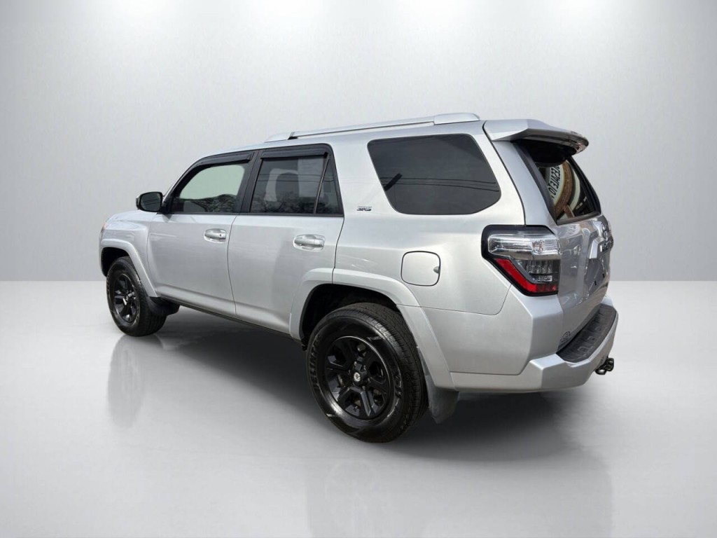 2016 Toyota 4Runner Image 5