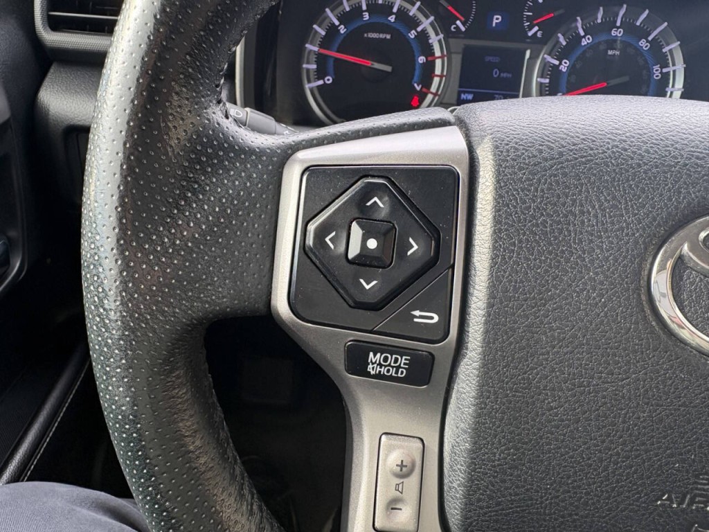 2016 Toyota 4Runner Image 14