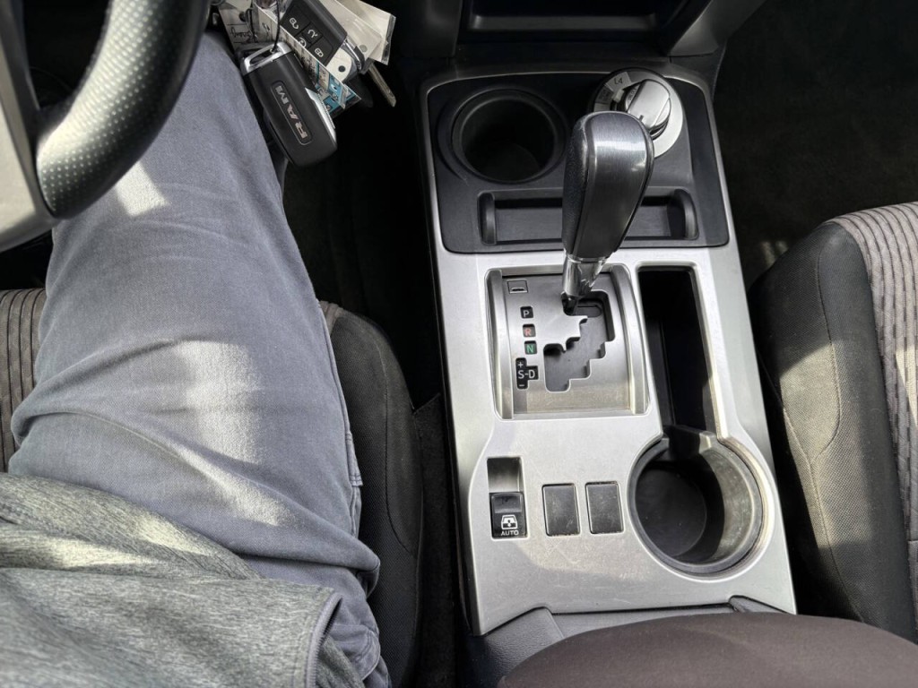 2016 Toyota 4Runner Image 20