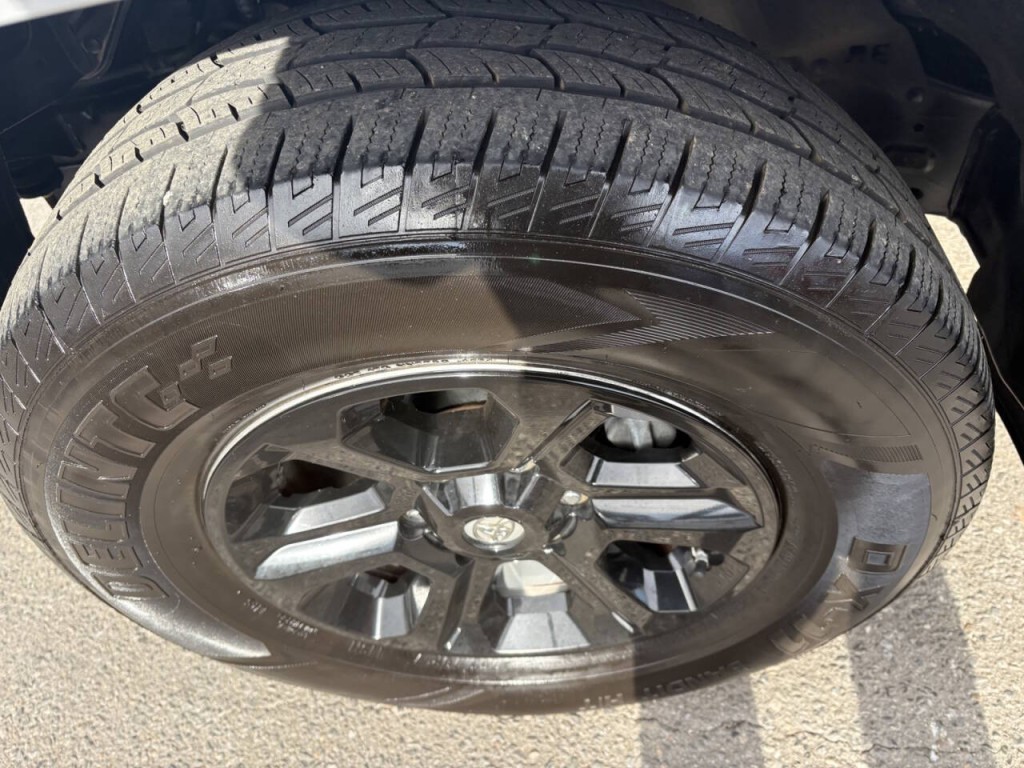 2016 Toyota 4Runner Image 34