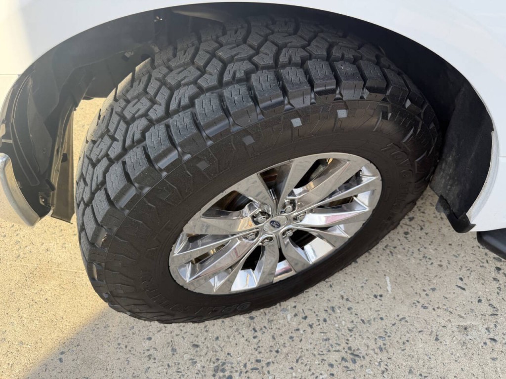 2017 Ford F-150 Image 12