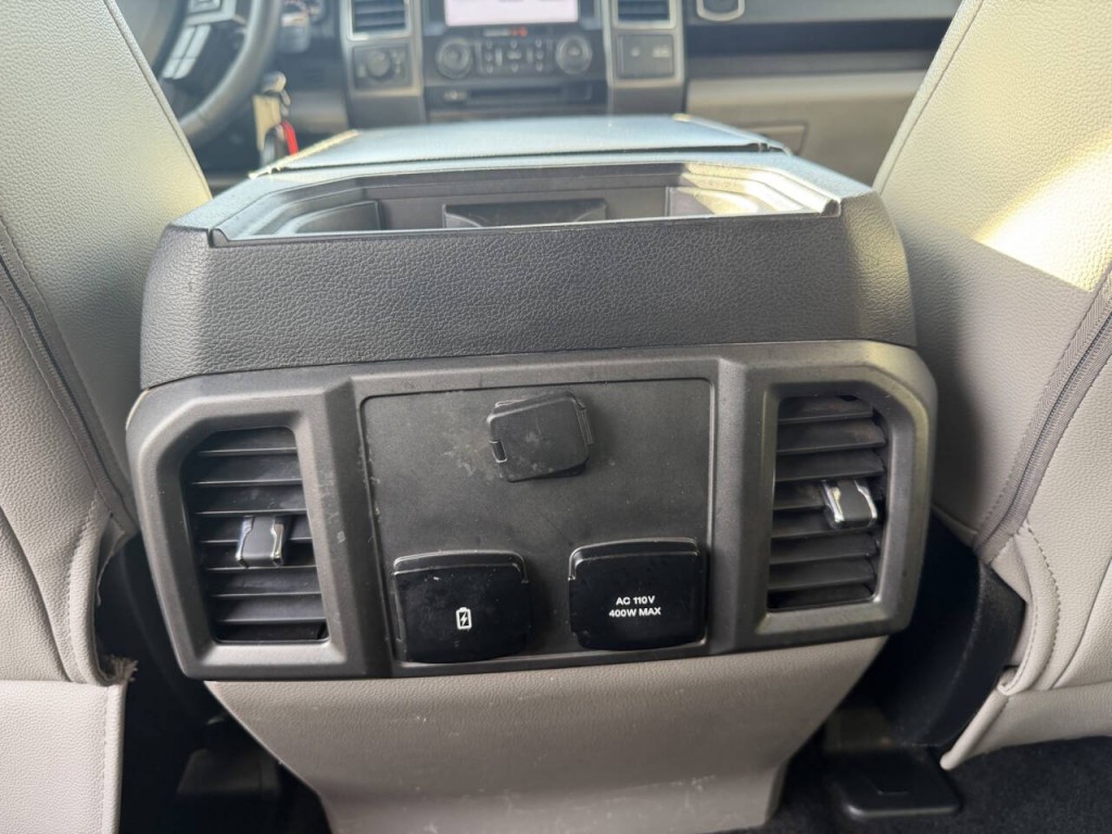 2017 Ford F-150 Image 32