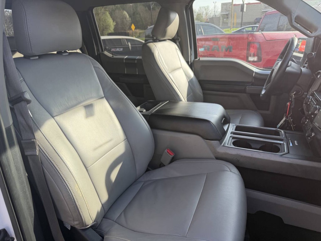 2017 Ford F-150 Image 38