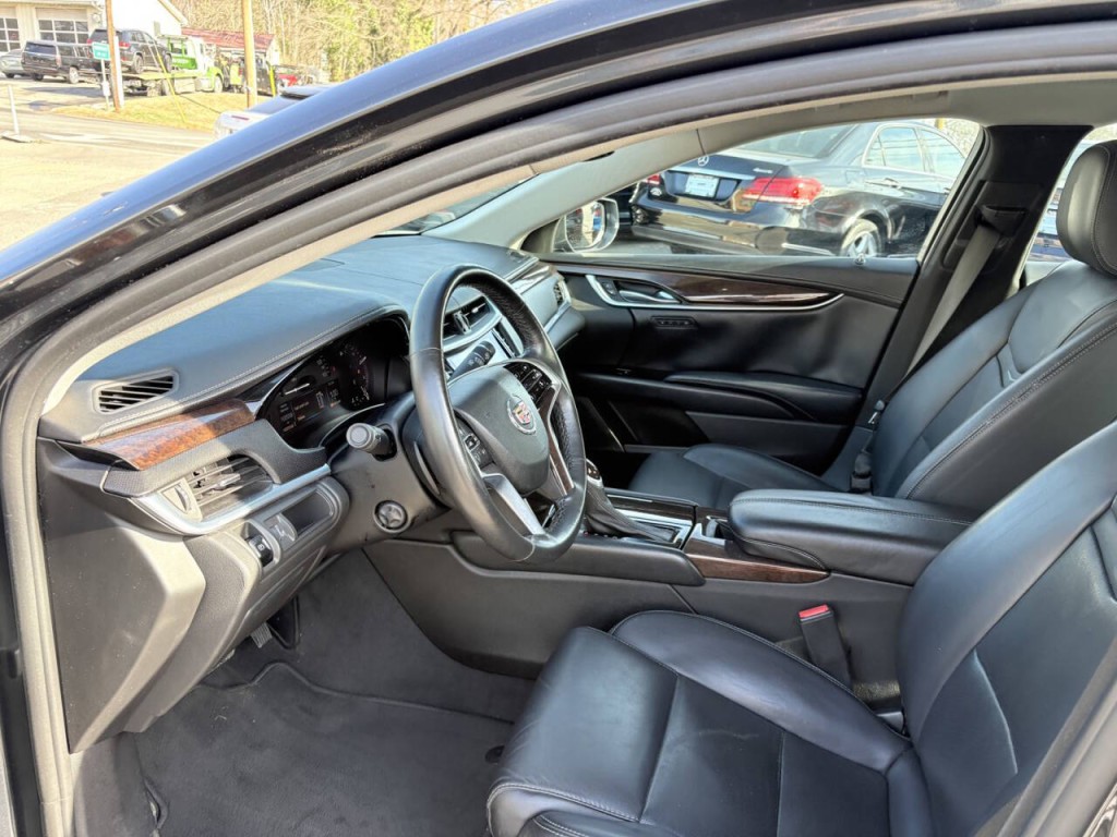 2015 Cadillac XTS Image 11