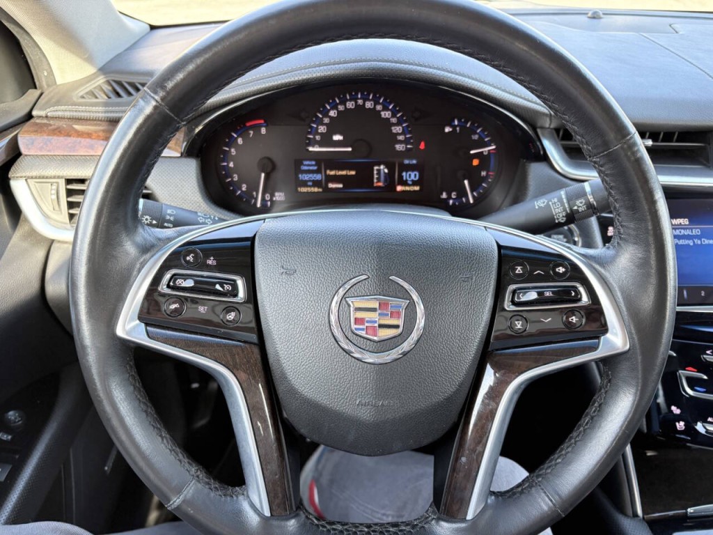 2015 Cadillac XTS Image 12