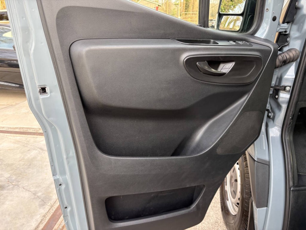 2019 Mercedes-Benz Sprinter Image 14