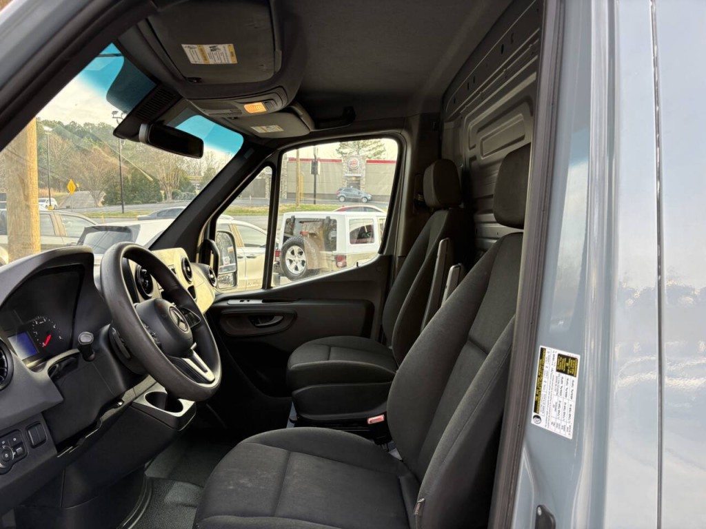 2019 Mercedes-Benz Sprinter Image 15