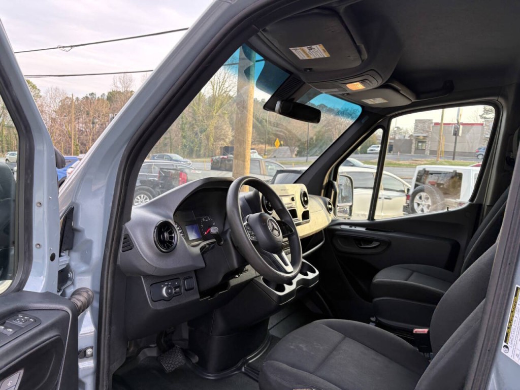 2019 Mercedes-Benz Sprinter Image 16