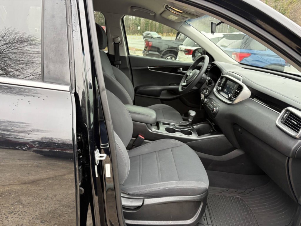 2019 Kia Sorento Image 28