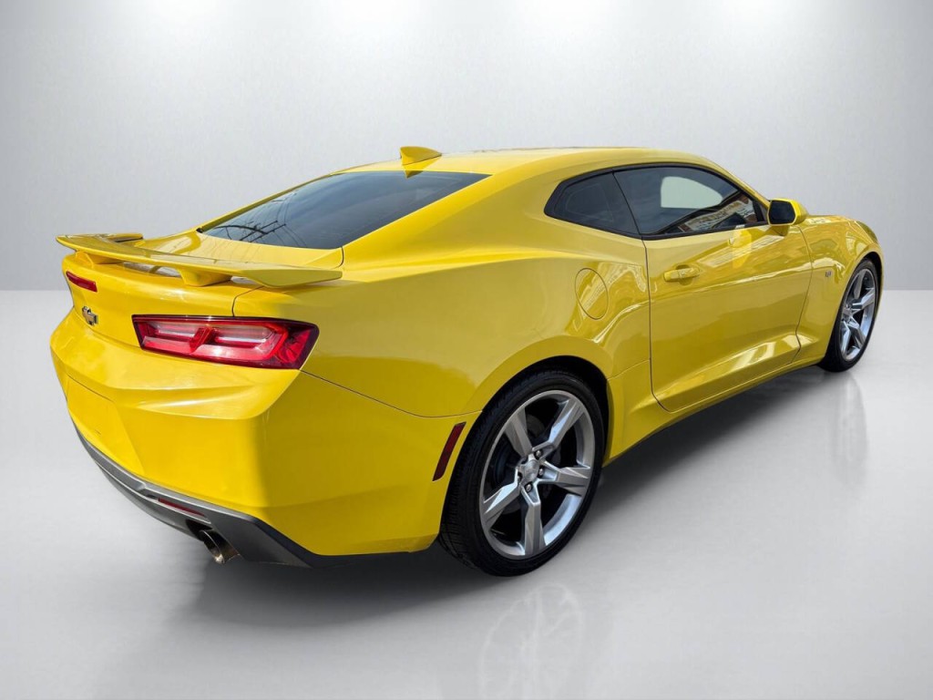 2017 Chevrolet Camaro Image 7