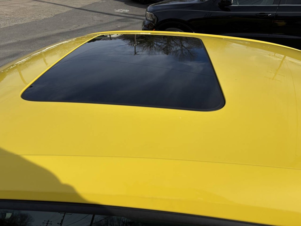 2017 Chevrolet Camaro Image 9