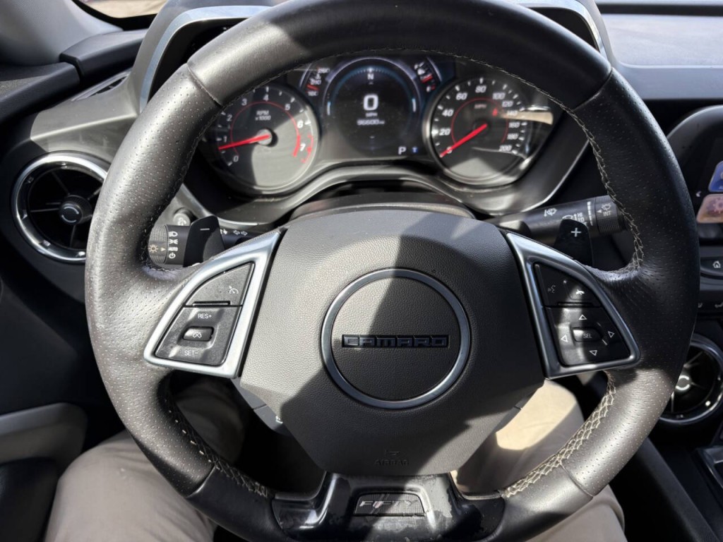 2017 Chevrolet Camaro Image 14