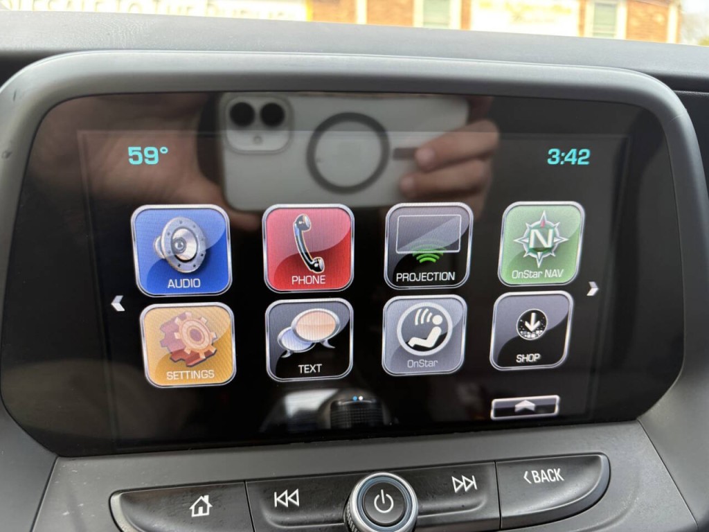 2017 Chevrolet Camaro Image 19