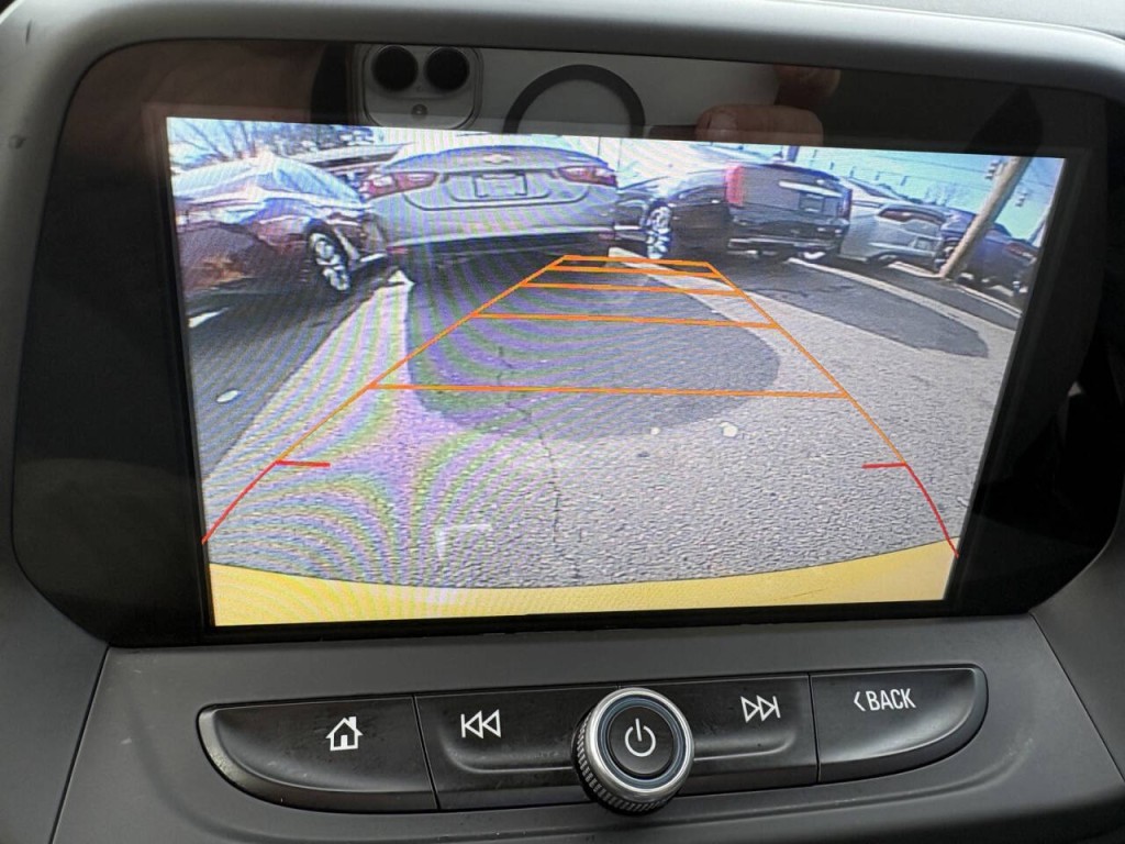 2017 Chevrolet Camaro Image 20