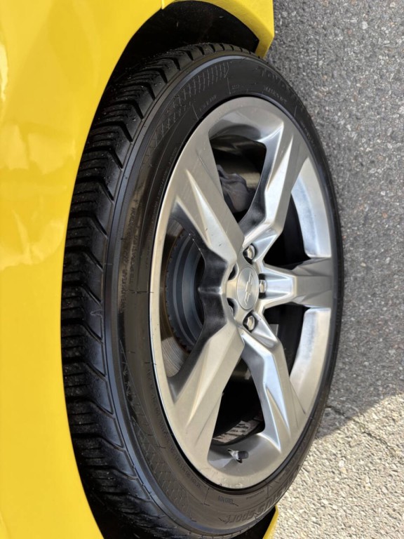 2017 Chevrolet Camaro Image 28