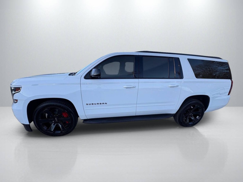 2020 Chevrolet Suburban Image 4
