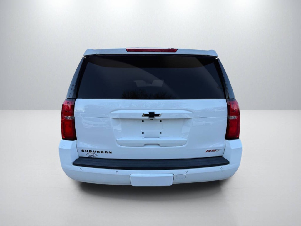 2020 Chevrolet Suburban Image 6