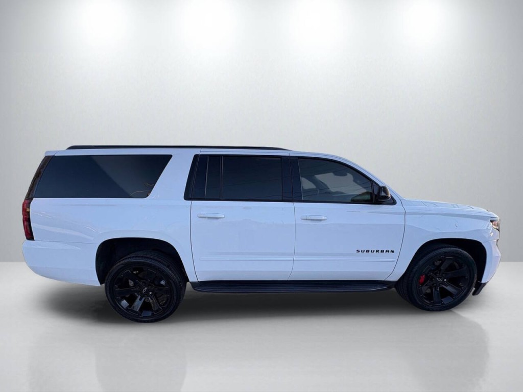 2020 Chevrolet Suburban Image 8