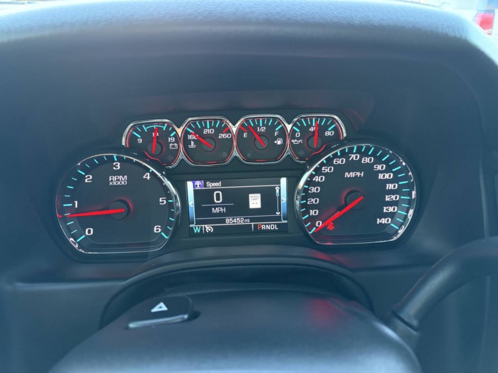 2020 Chevrolet Suburban Image 17