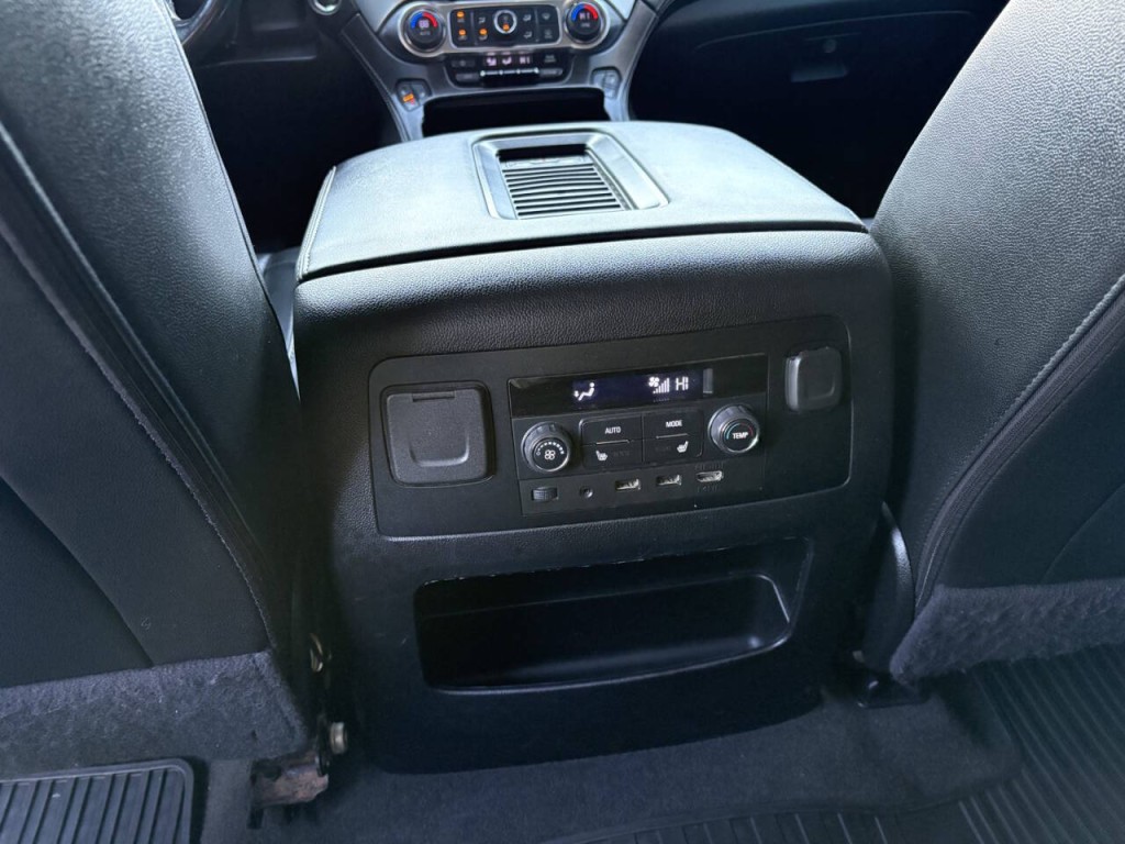 2020 Chevrolet Suburban Image 24