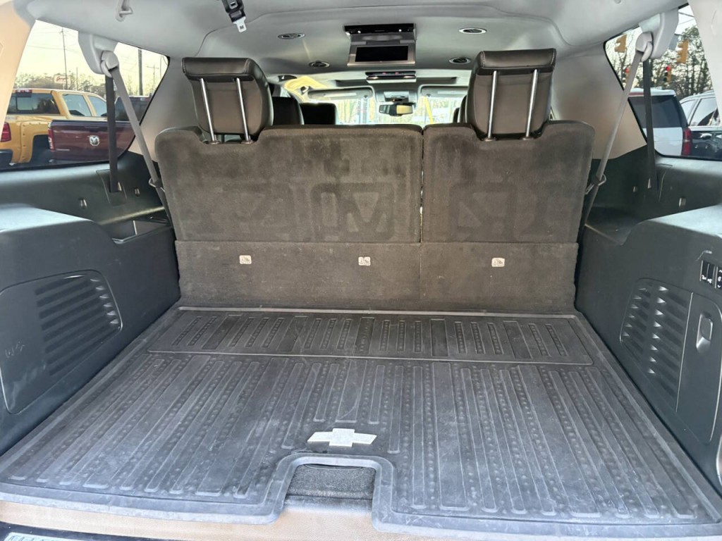 2020 Chevrolet Suburban Image 29