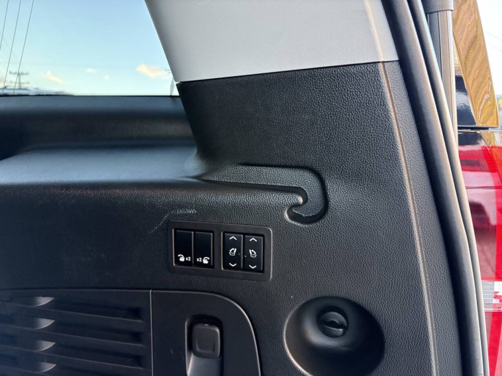 2020 Chevrolet Suburban Image 30