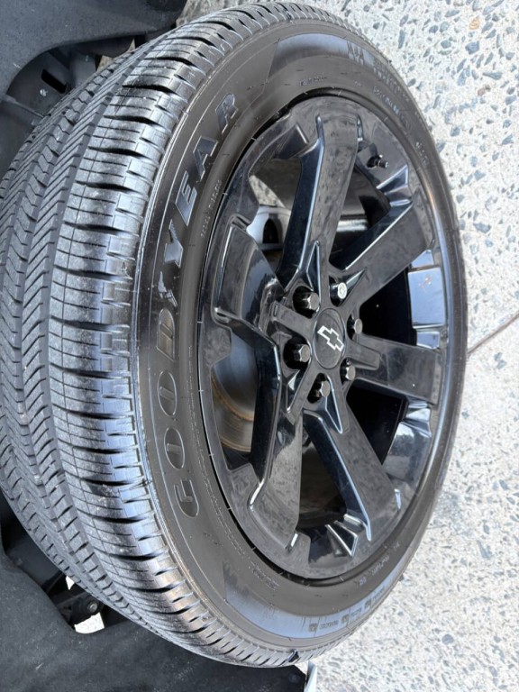 2020 Chevrolet Suburban Image 39