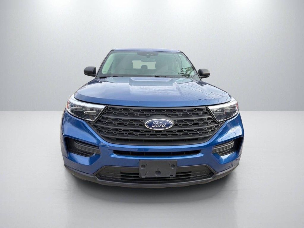2022 Ford Explorer Image 2