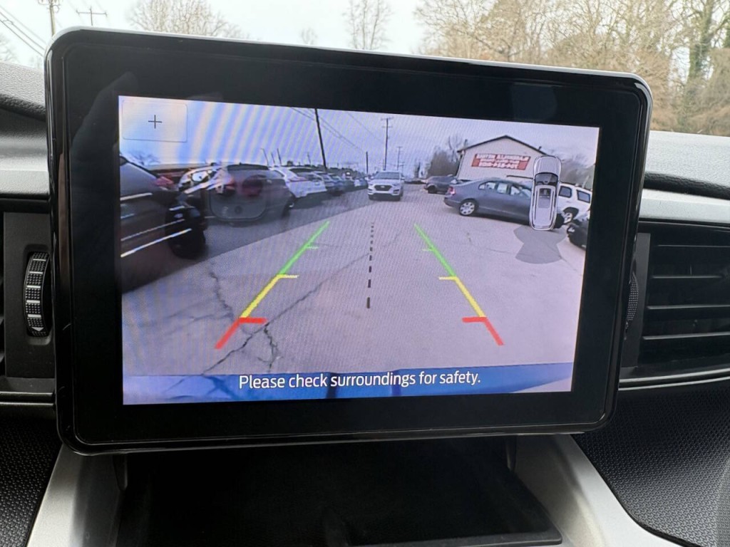 2022 Ford Explorer Image 17