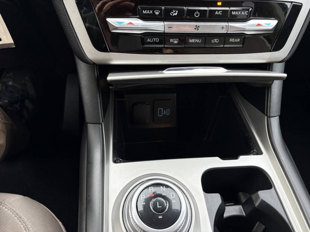 2022 Ford Explorer Image 19