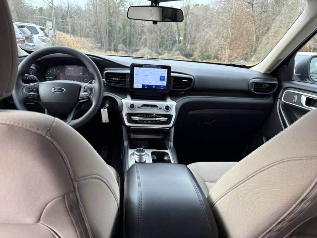 2022 Ford Explorer Image 21