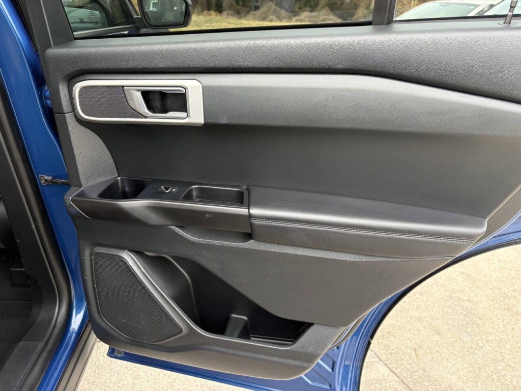 2022 Ford Explorer Image 31