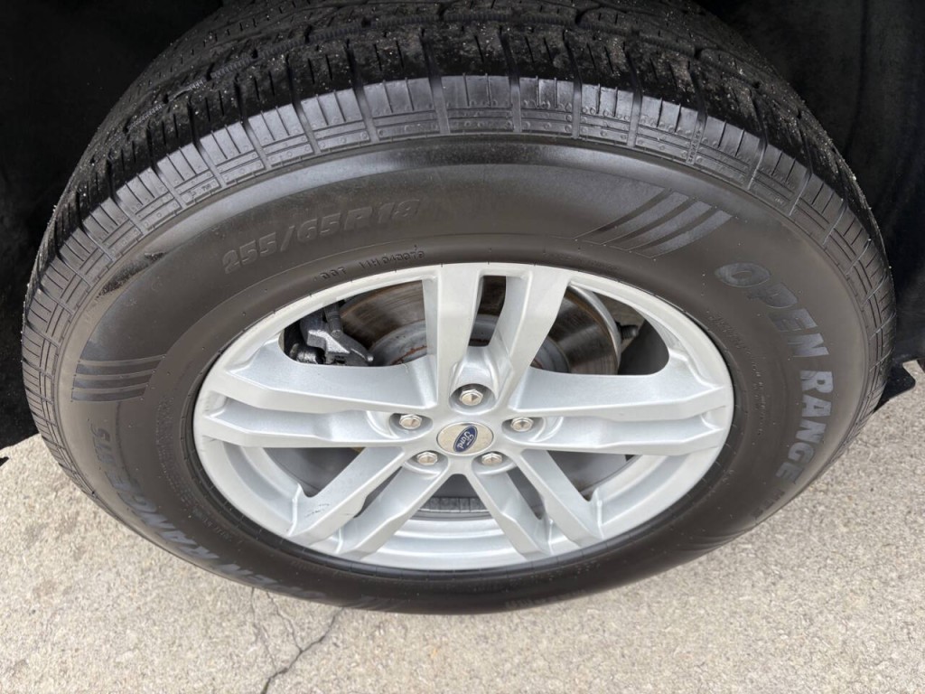 2022 Ford Explorer Image 35