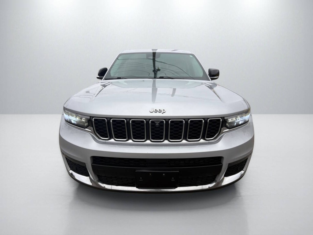 2021 Jeep Grand Cherokee Image 2