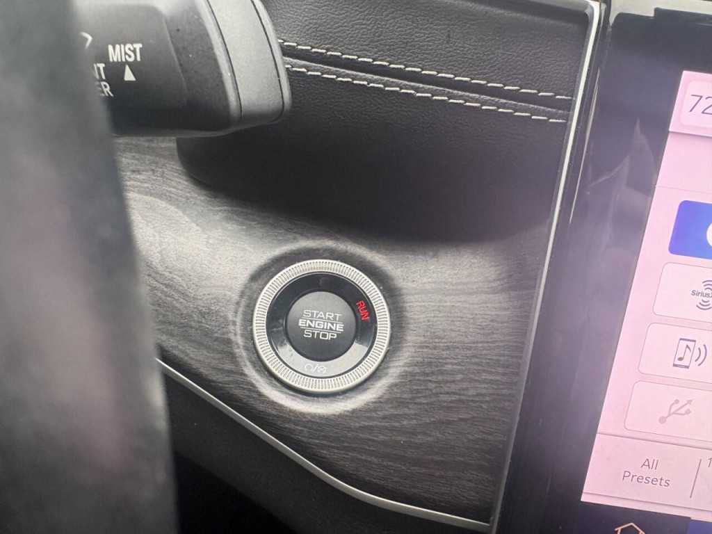 2021 Jeep Grand Cherokee Image 16