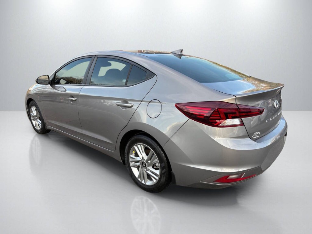 2020 Hyundai Elantra Image 5
