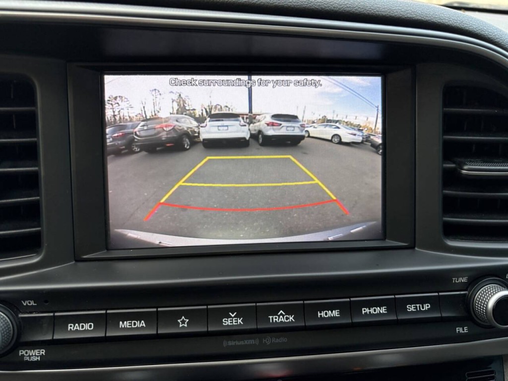 2020 Hyundai Elantra Image 21